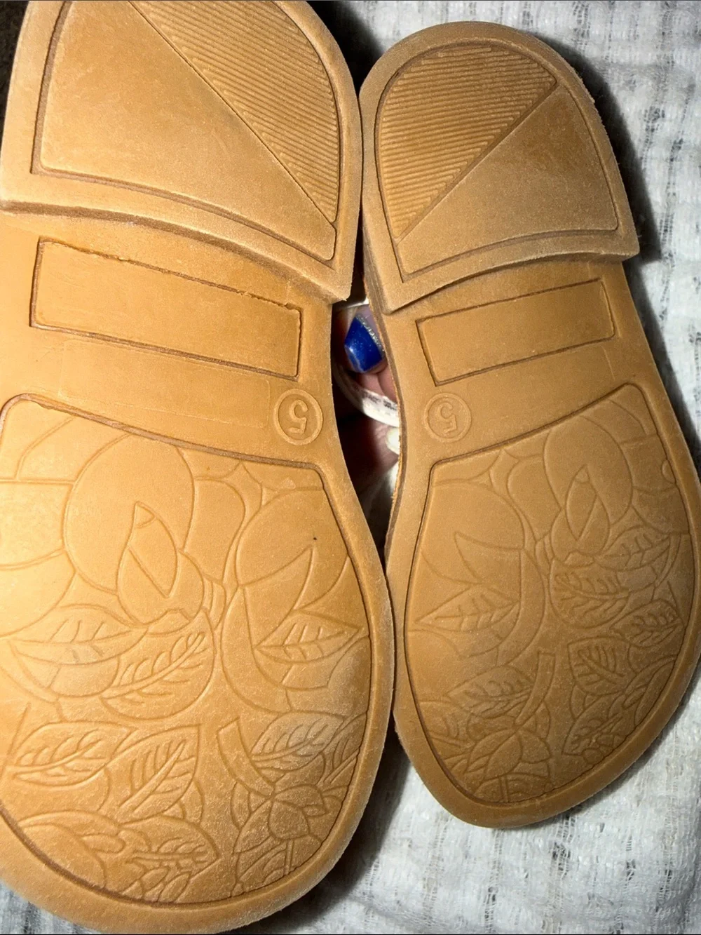 GAP White Floral Baby Sandals with Buckle
